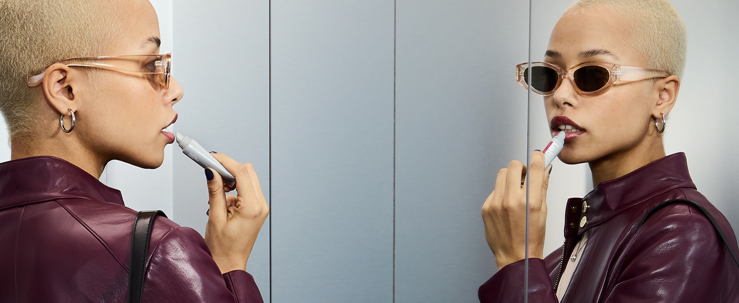 READY FOR GLOWY LIPS