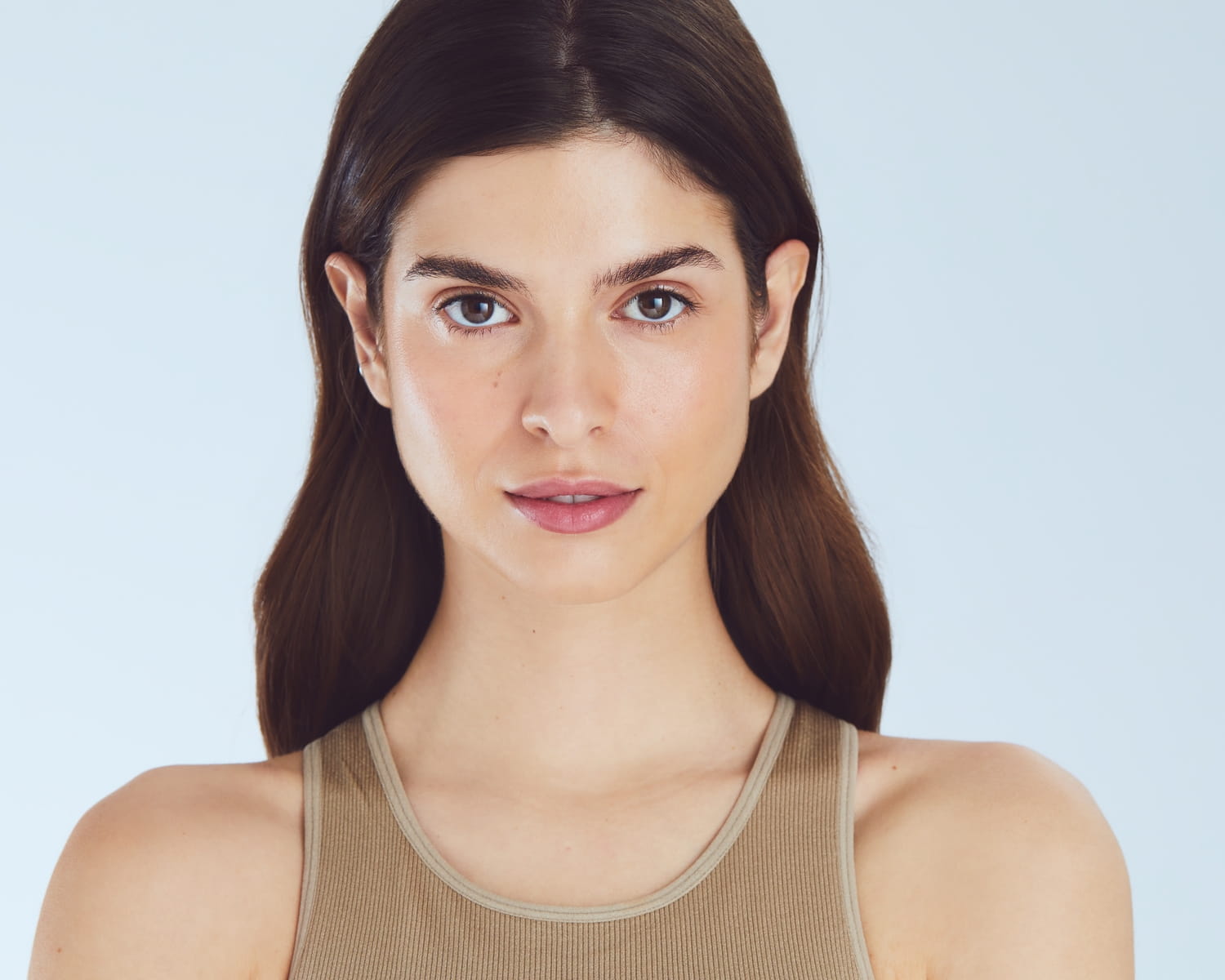 Маєте запитання про догляд за шкірою обличчя?