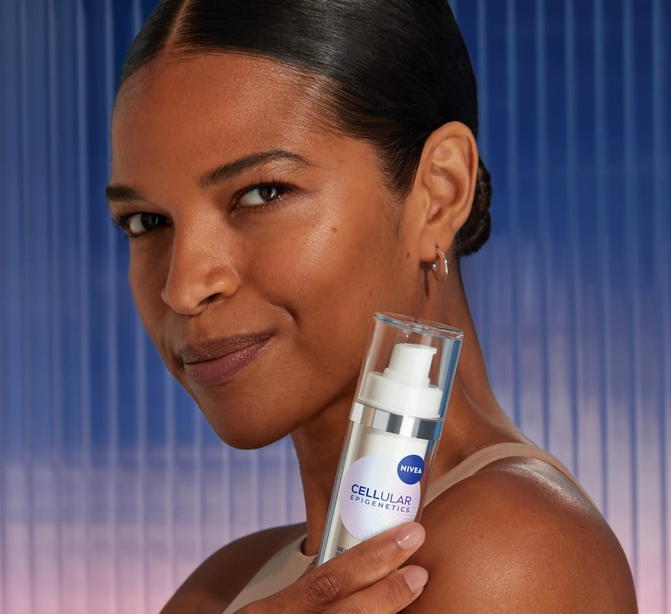 Woman using NIVEA Cellular Epicelline Rejuvenating Serum