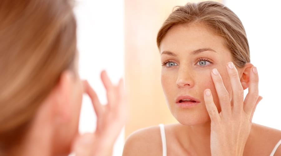 ZÍSKAJTE SVIEŽI VZHĽAD A ŽIARIVÝ POHĽAD.