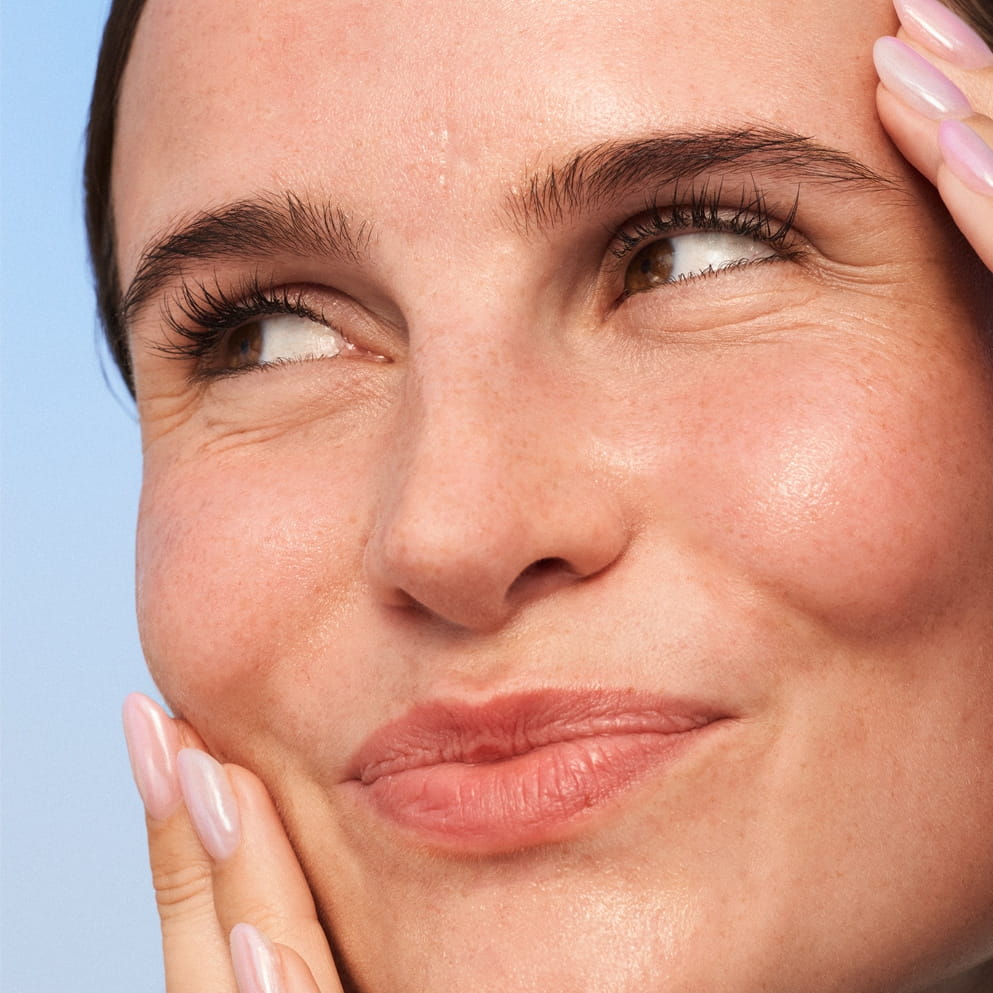 Smoothing the surface of the skin