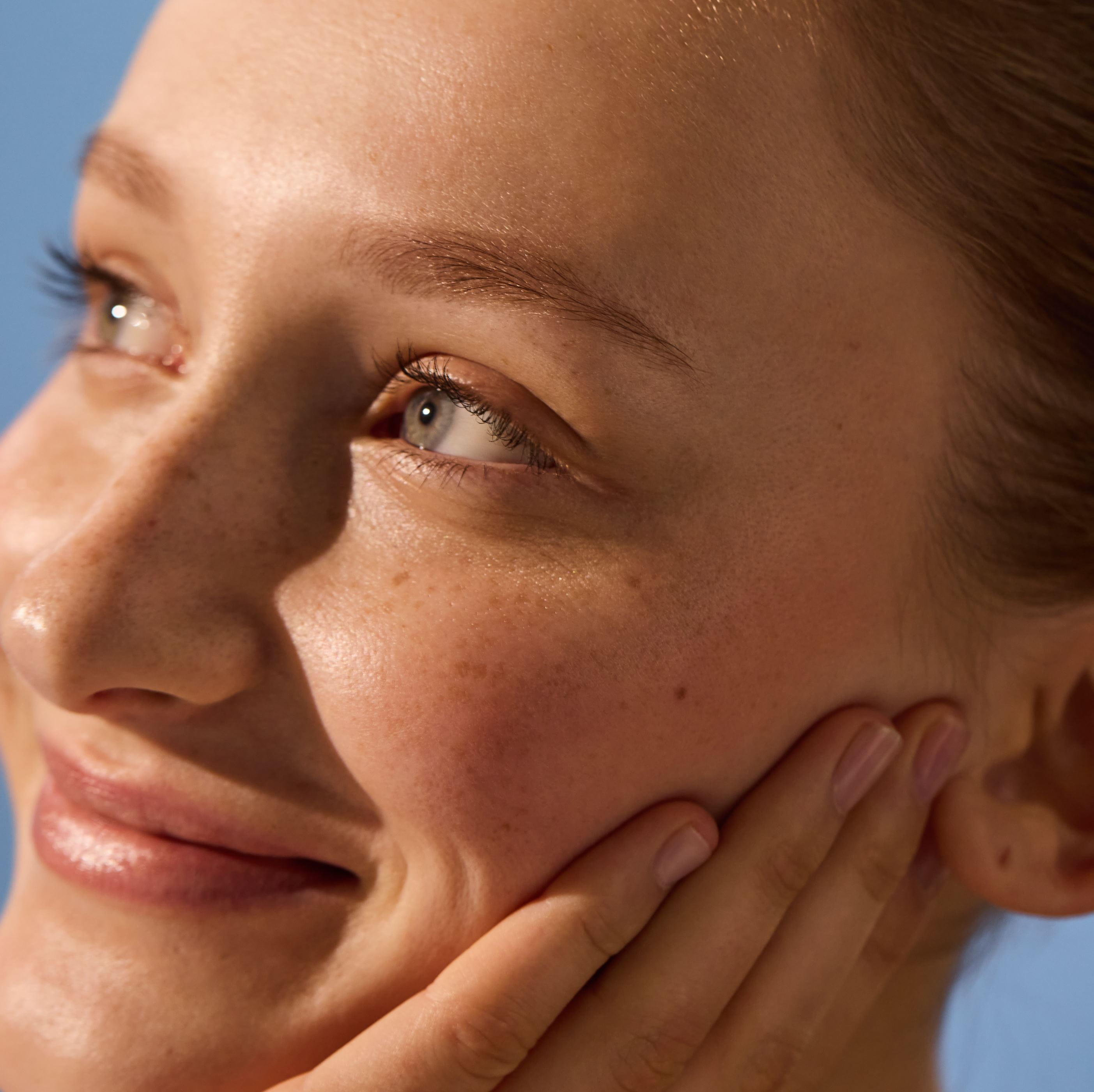 close-up-skin-leaf-womans-face
