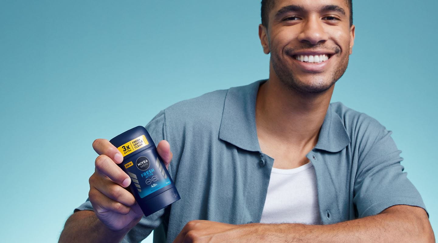 homem sem suor nas axilas