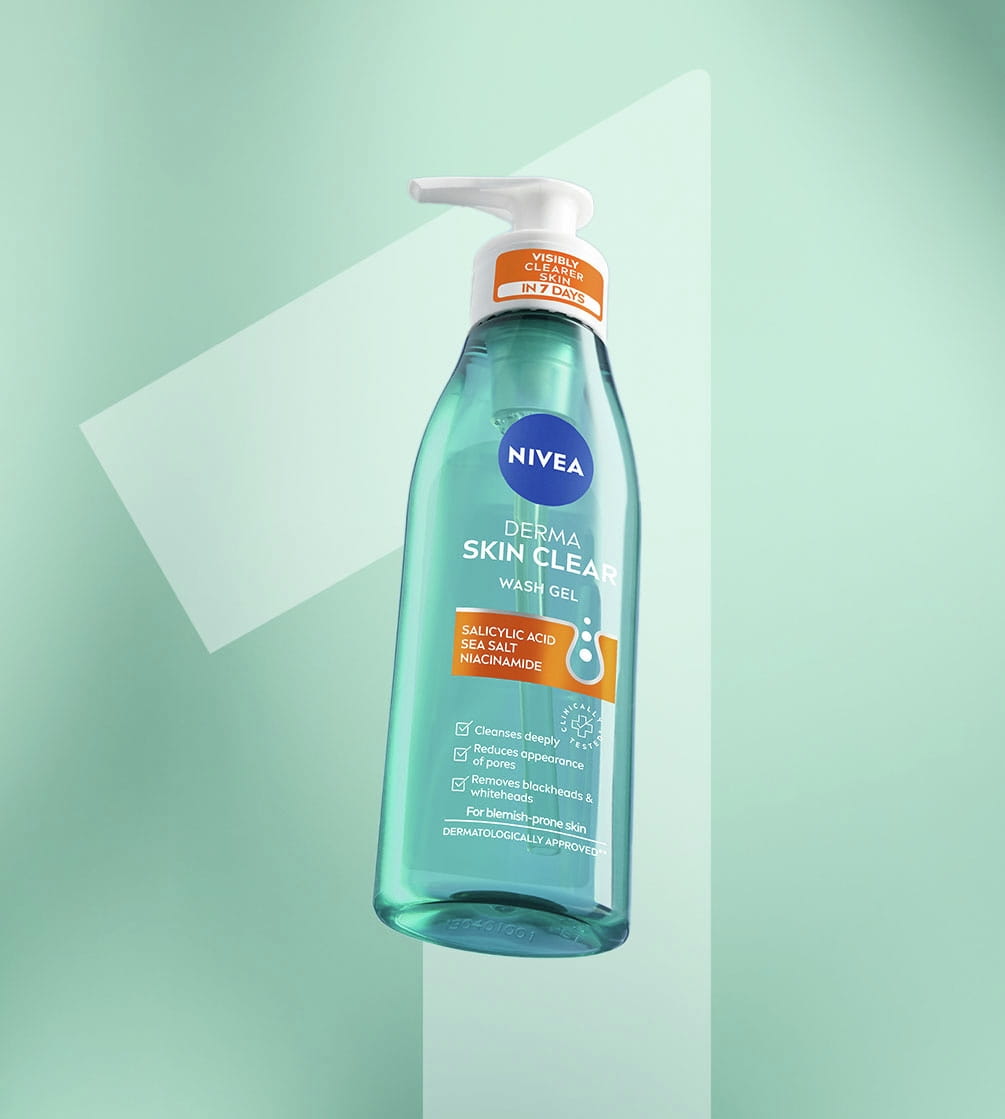 Cleanse: Start your morning routine with the NIVEA Derma Skin Clear Wash Gel to deeply cleanse, refine pores, and remove blackheads and whiteheads.