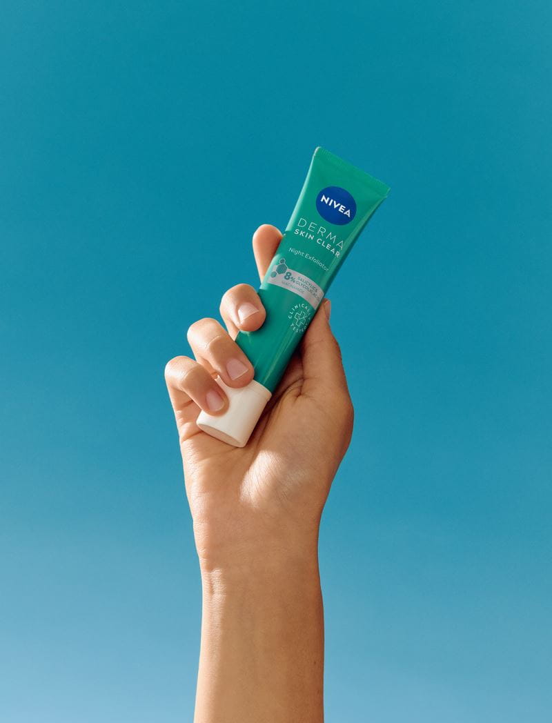 NIVEA Derma Skin Clear piling