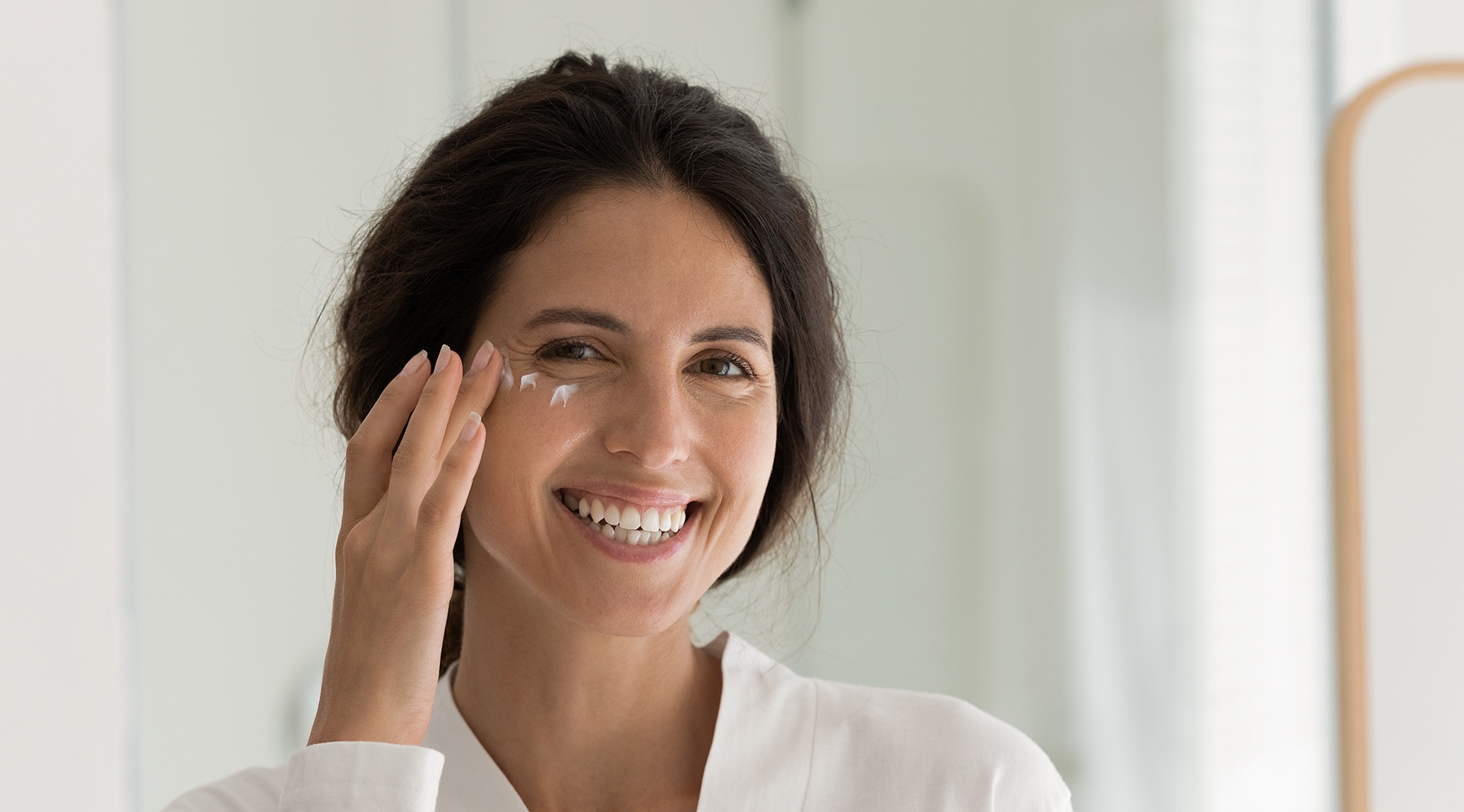  Cómo quitar las bolsas de los ojos