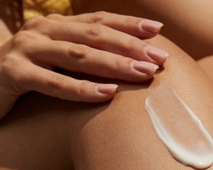 ISOBUTYLAMIDO THIAZOLYL RESORCINOL /LUMINOUS630