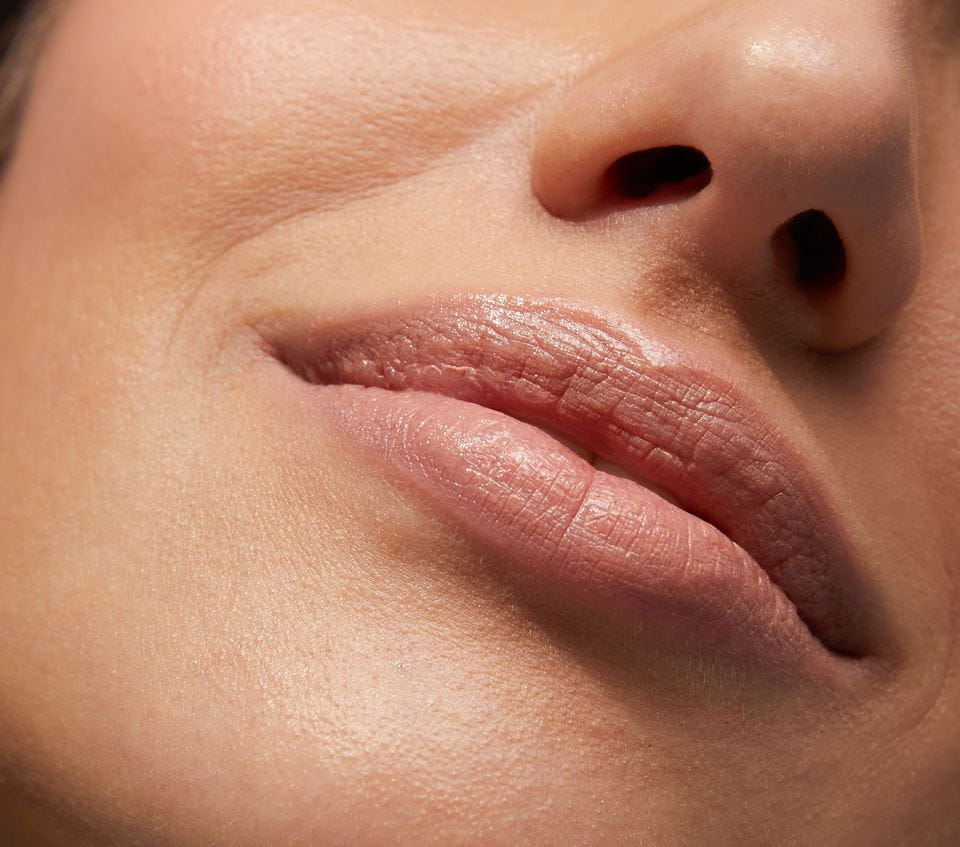 bambucký olej na rty