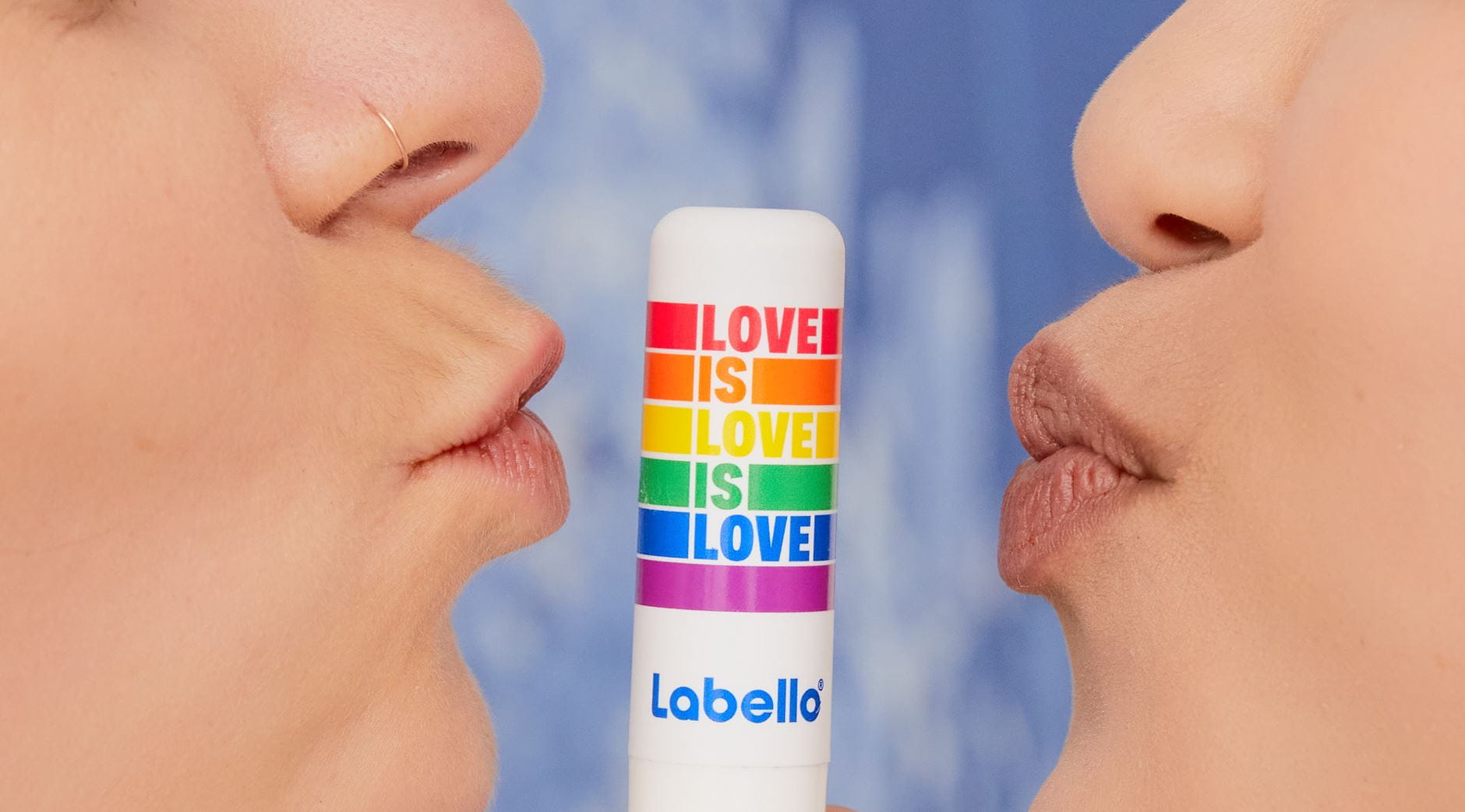 mulheres com lábios bonitos e suaves