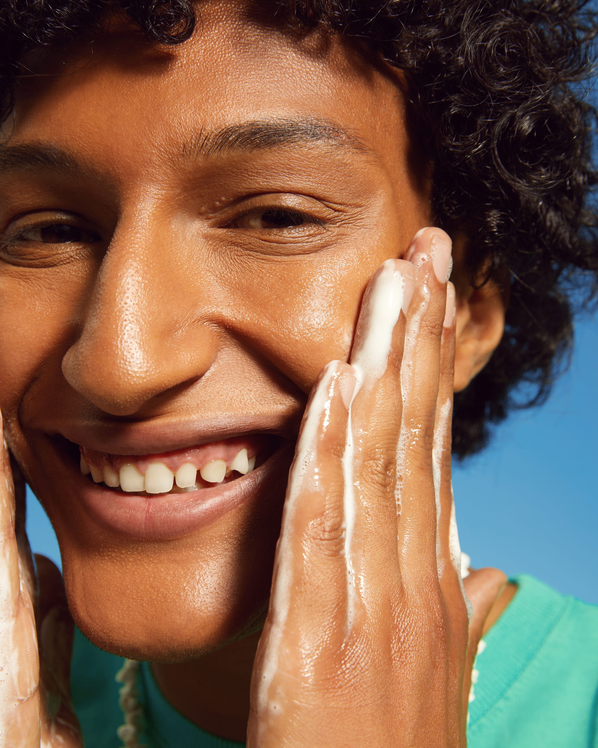 Gel detergente Derma Skin Clear di NIVEA