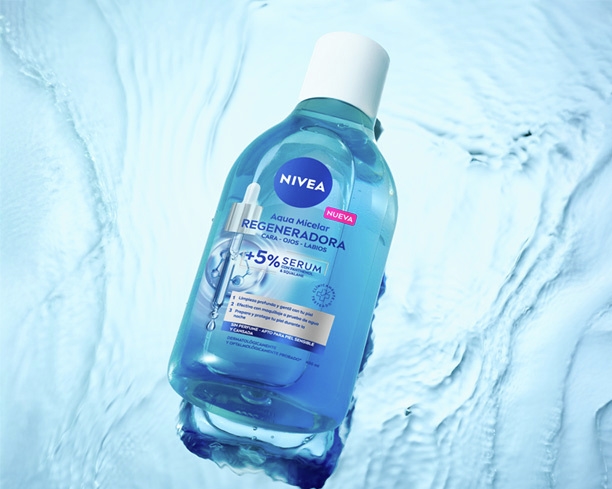 DESMAQUILLANTE CON AGUA DE ROSAS