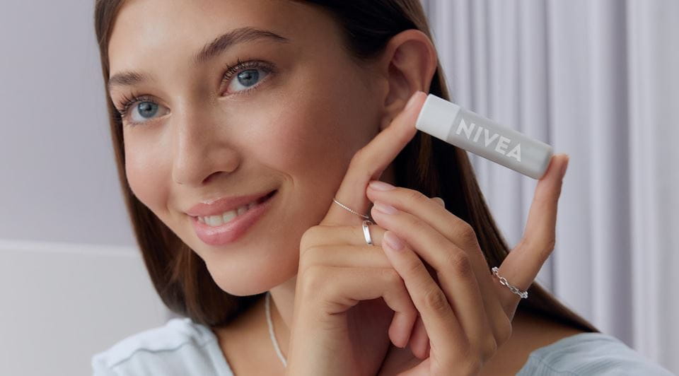 Запитання про догляд за губами?