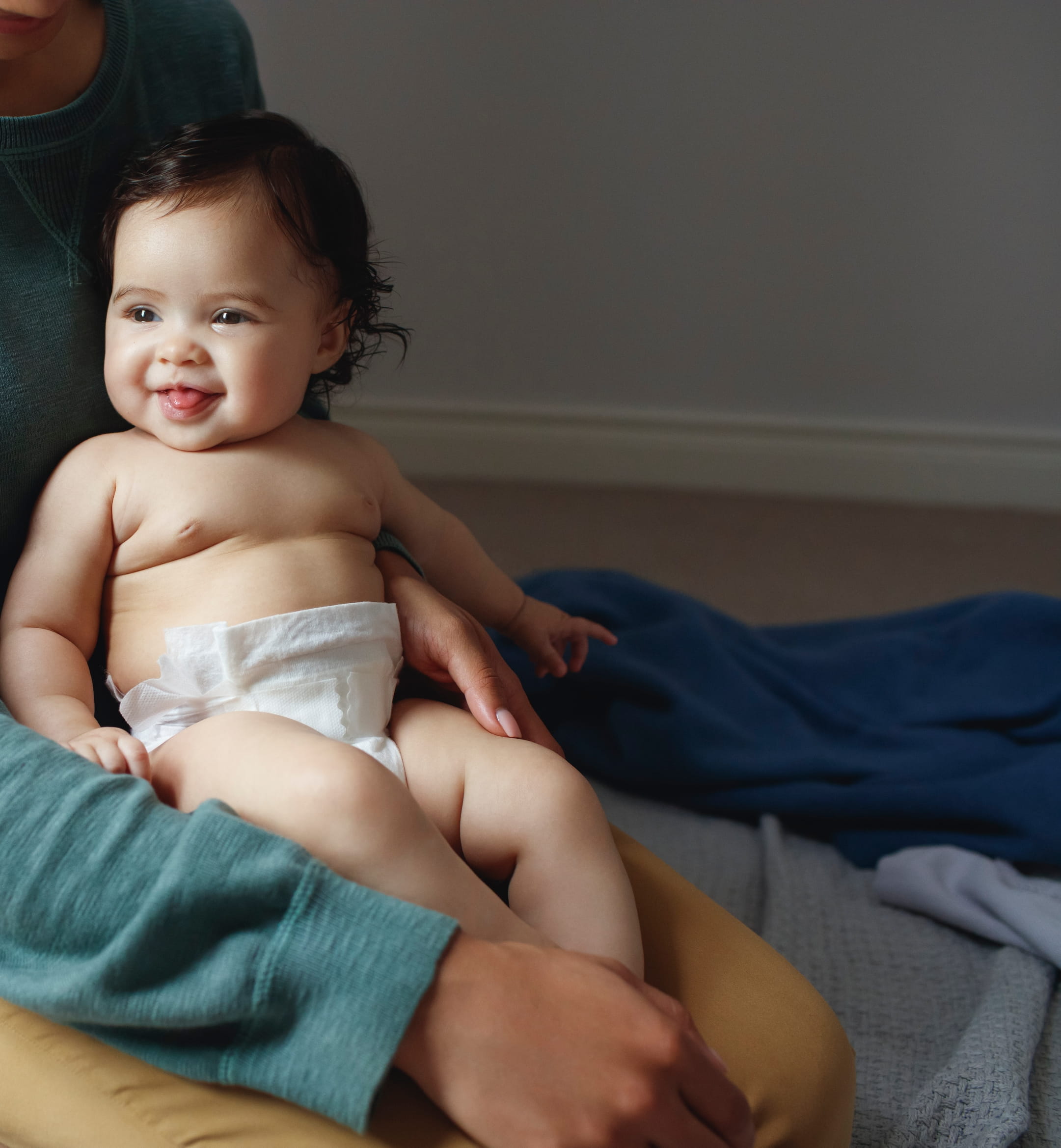 Eine Mutter mit ihrem Baby