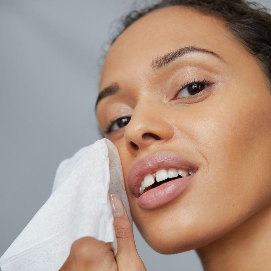 BLOG GUIA COMPLETO SOBRE ÁGUA MICELAR: PARA QUE SERVE, BENEFÍCIOS E MAIS 1