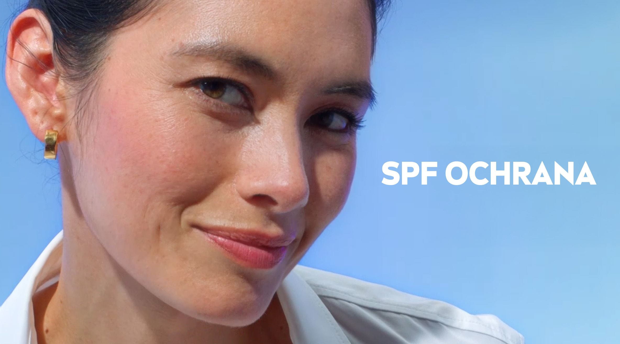 Žena s čistou a zdravou pletí po použití NIVEA Denního pleťového UV séra s SPF 50+ s hyaluronem