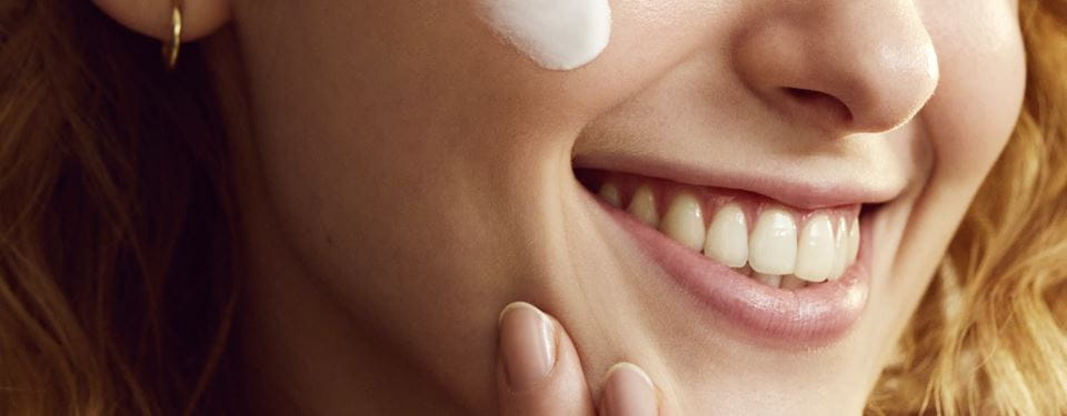 donna sorridente