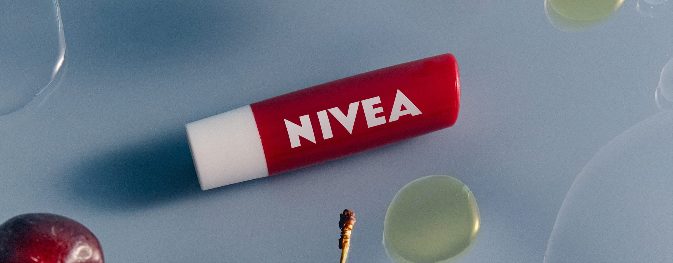 Lip Balm vs Lip Oil – Which Is Better? – NIVEA India