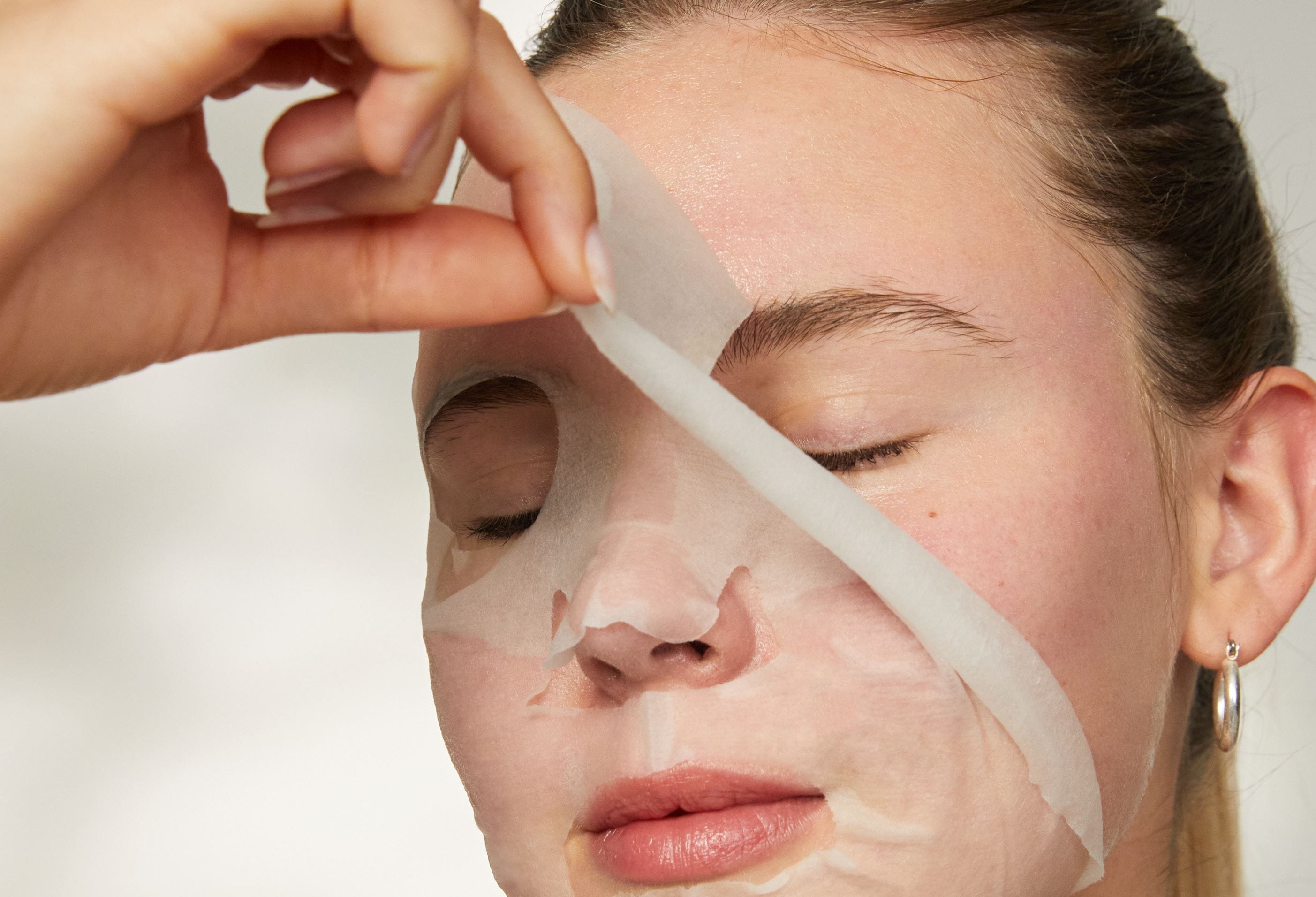 Maschera fai da te al carbone vegetale contro i punti neri