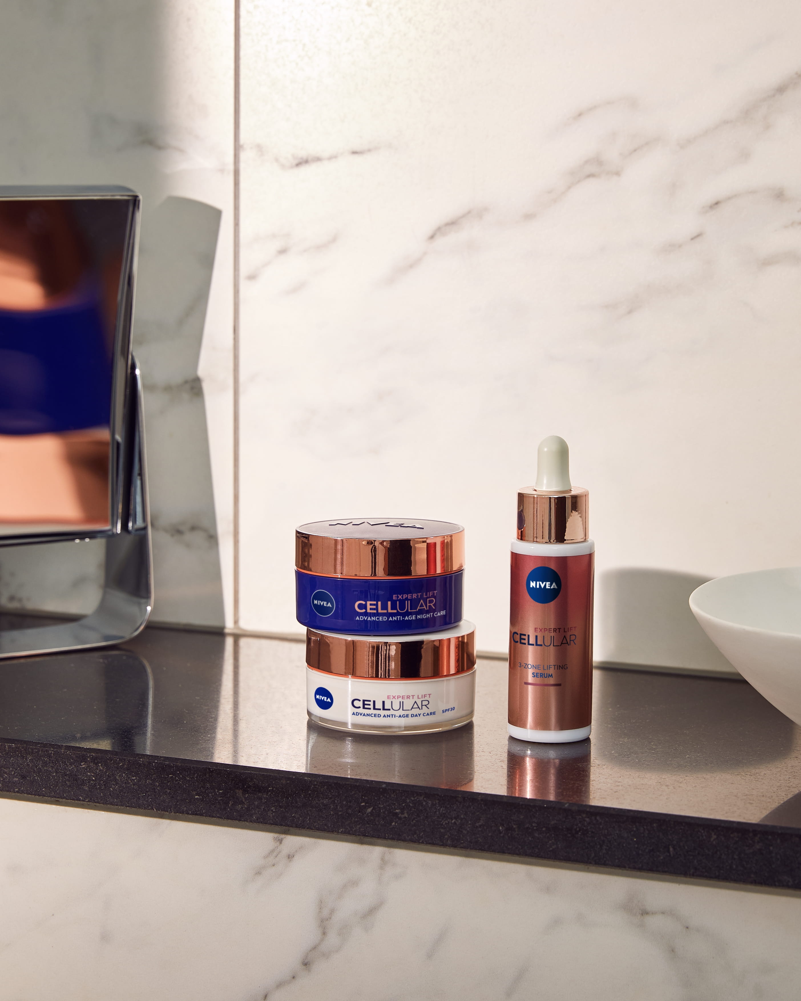 NIVEA Celullar produkter som står på en badrumshylla