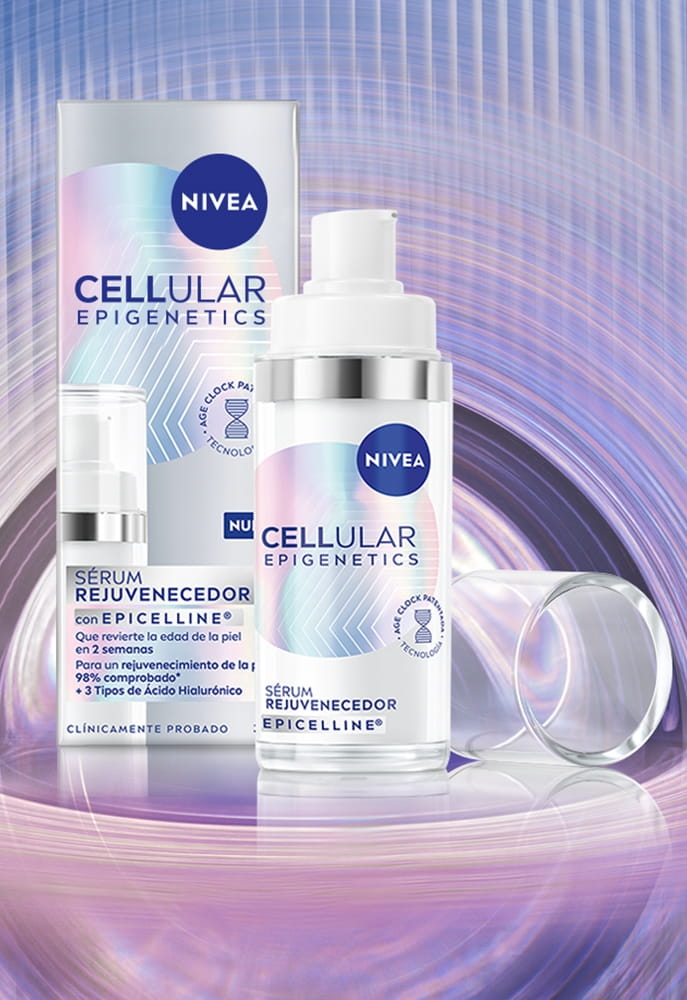 Woman using NIVEA Cellular Expert Lift Filler Day Cream