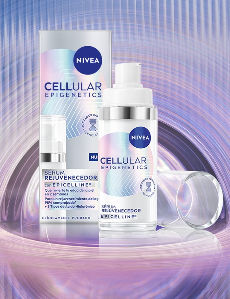 Young woman using NIVEA Cellular Expert Filler Intensive Anti-Age Night Care