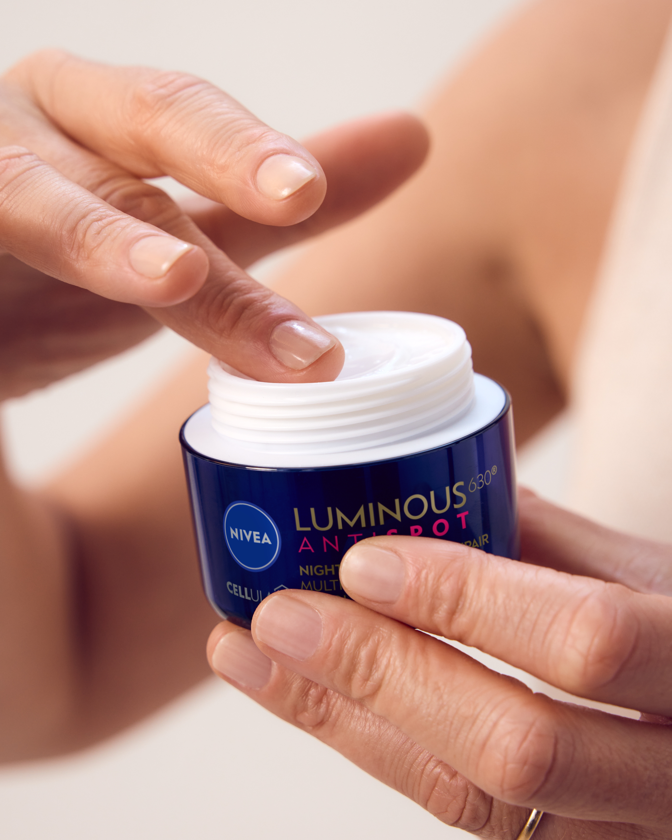  NIVEA LUMINOUS630® Anti-Dark spot night cream