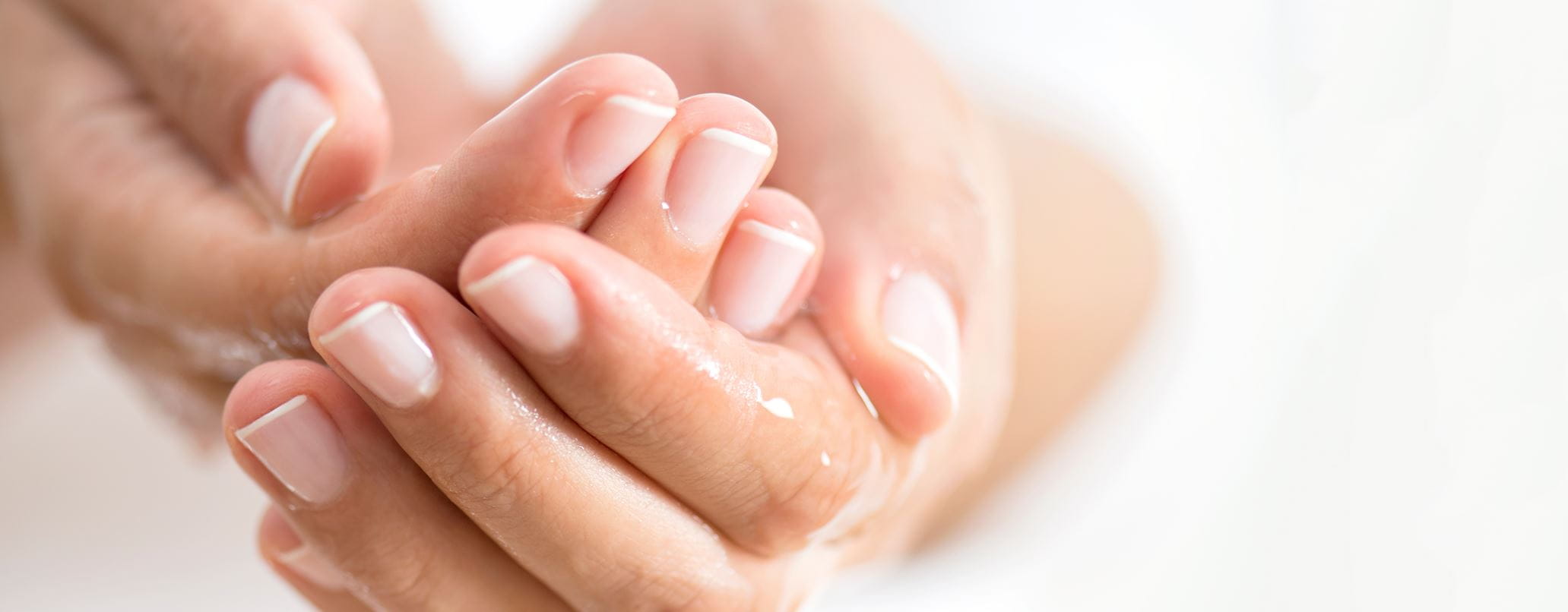 lady without wrinkly hands