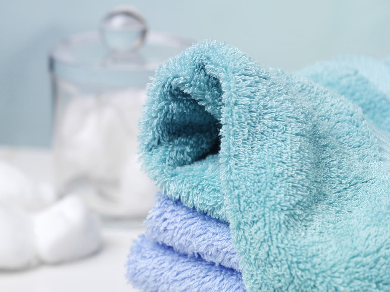 towels-in-the-bathroom