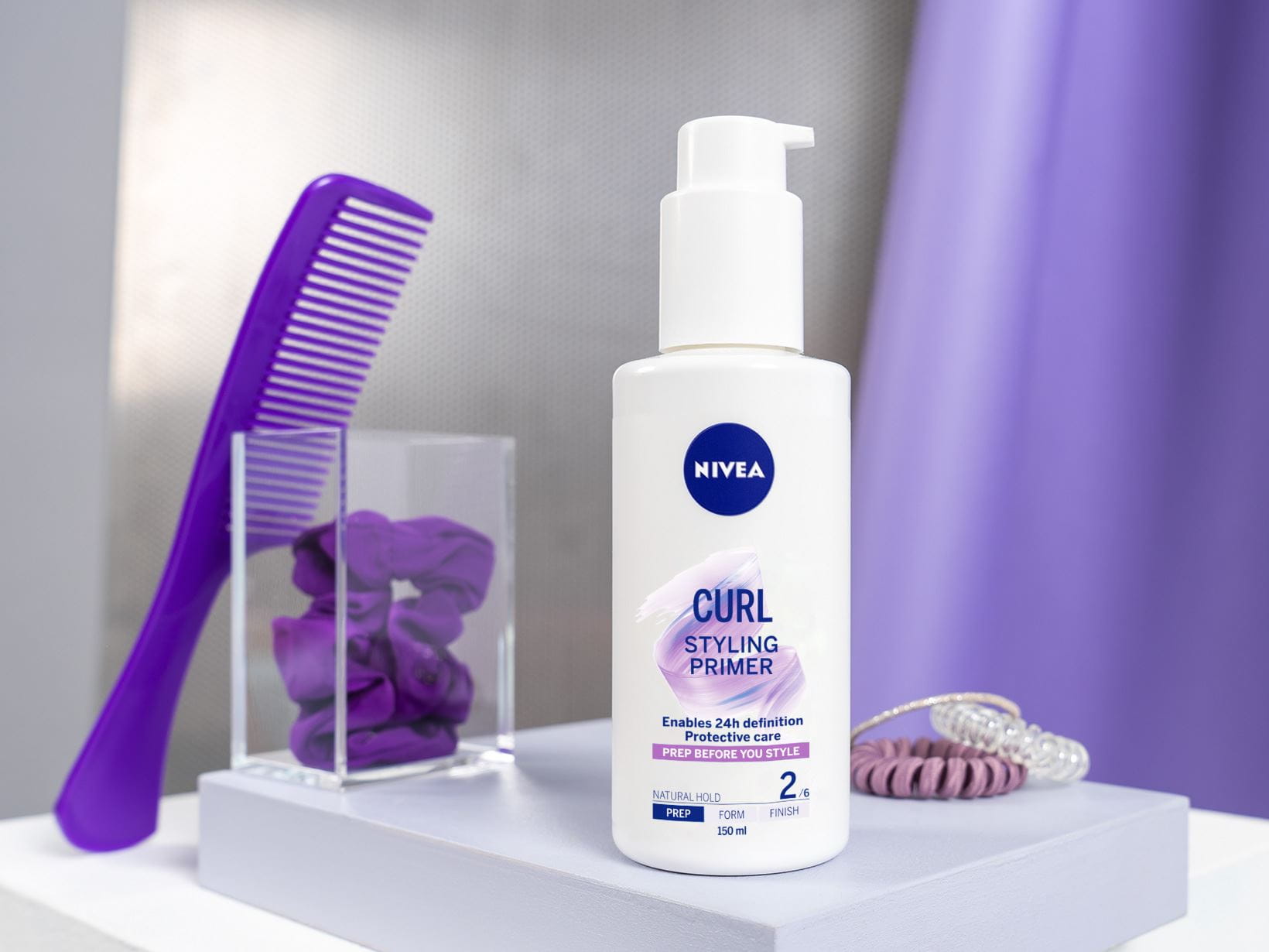 curl-primer-na-stole