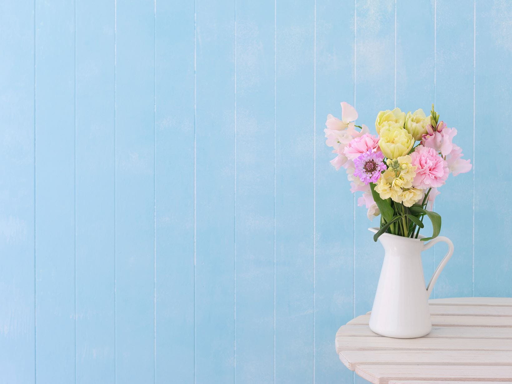 flowers-in-vase