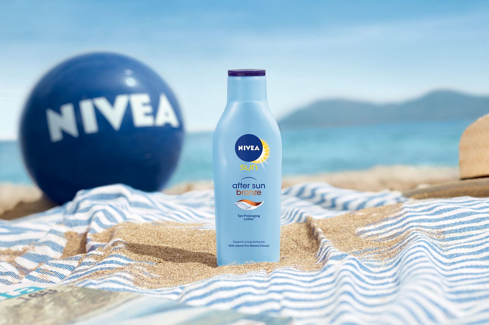 NIVEA SUN Protect & Bronze After Sun στην παραλία