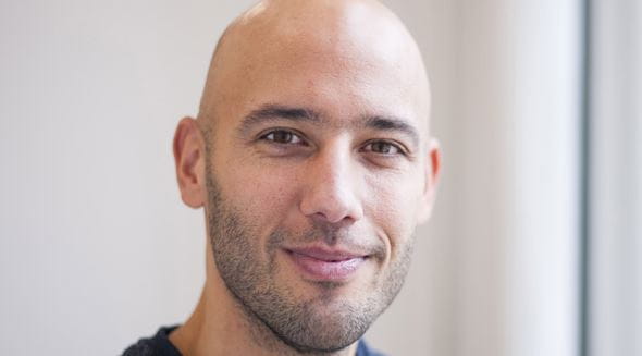 Glatze rasieren und pflegen Thumbnail