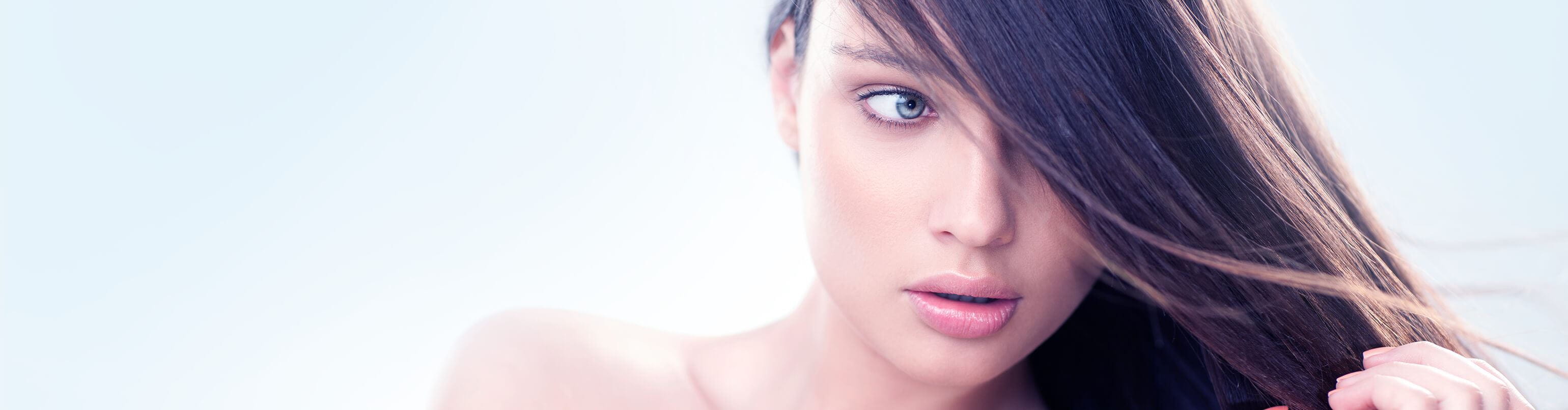 Was tun gegen fettige Haare Header