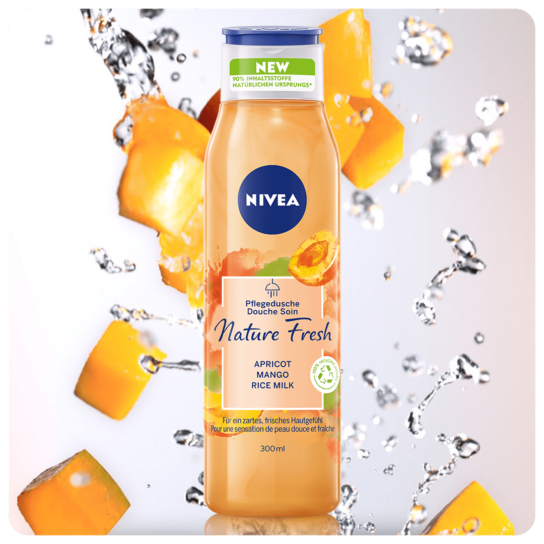 Frischer Aprikosen- und Mangosaft, gemischt mit Reismilch