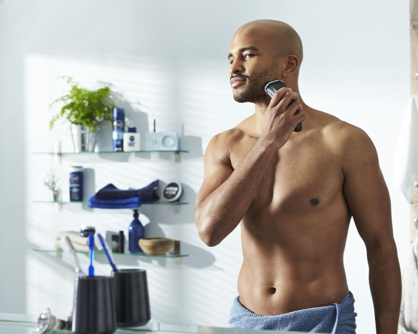 Manual v Electric Razors