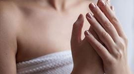 Palmen van de hand op elkaar