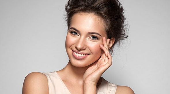 Des coiffures de soirée à faire soi-même