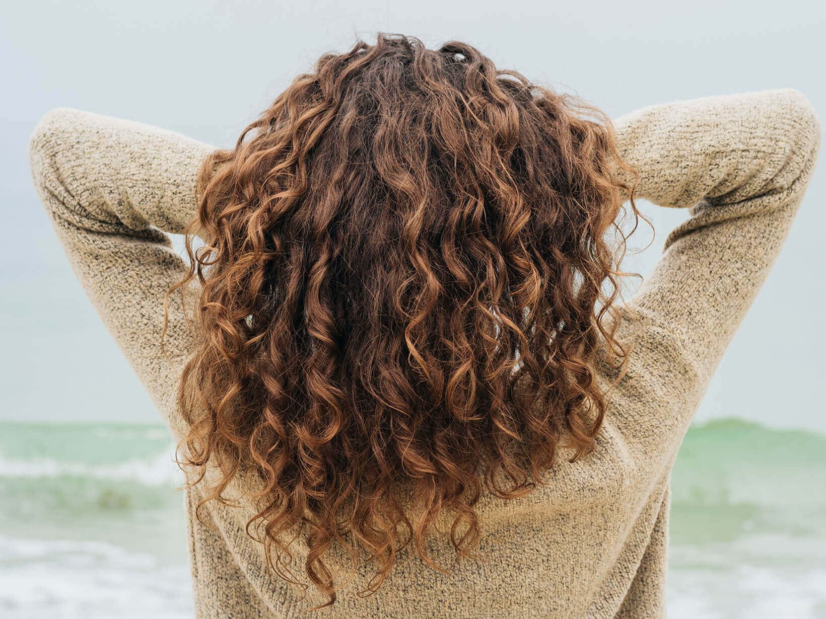 Rafraîchir les cheveux bouclés