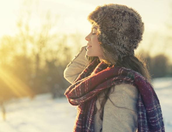 Soleil d‘hiver: les rayons UV abîment-ils la peau?