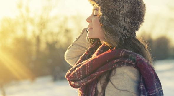 Soleil d‘hiver: les rayons UV abîment-ils la peau?