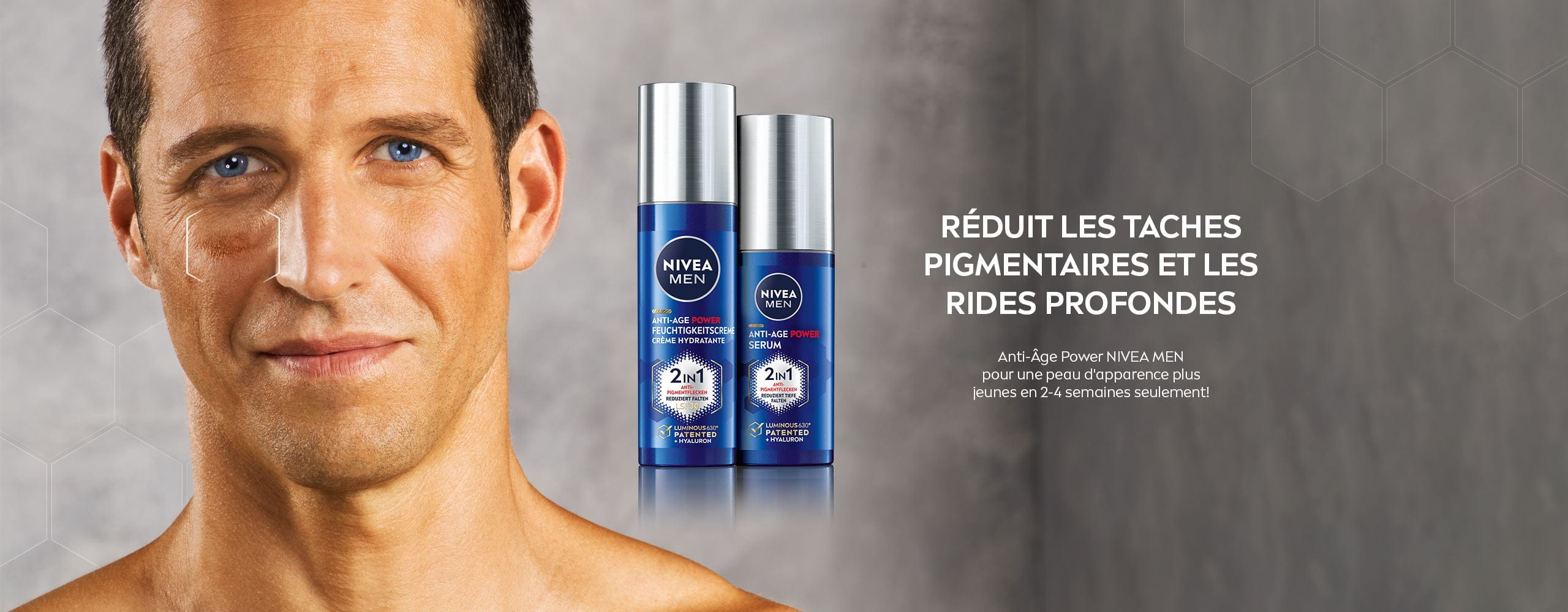 Un homme à côté de la Crème Hydratante Anti-Âge Power Luminous NIVEA MEN et du Sérum Anti-Âge Power Luminous NIVEA MEN
