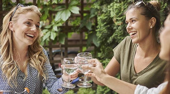 VYRAZTE SI S KAMARÁDKAMI!