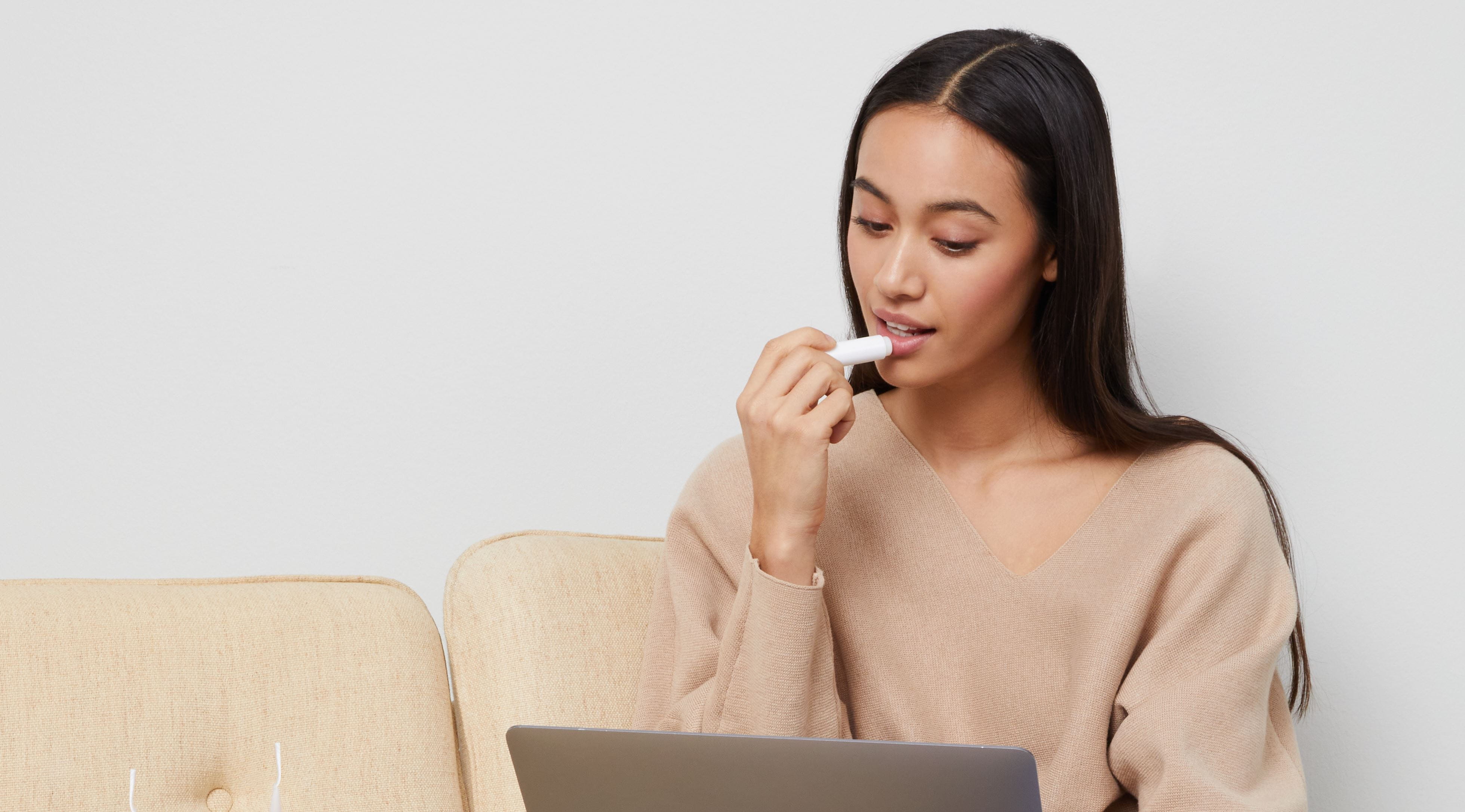 Jak se líčit a česat na videocally?