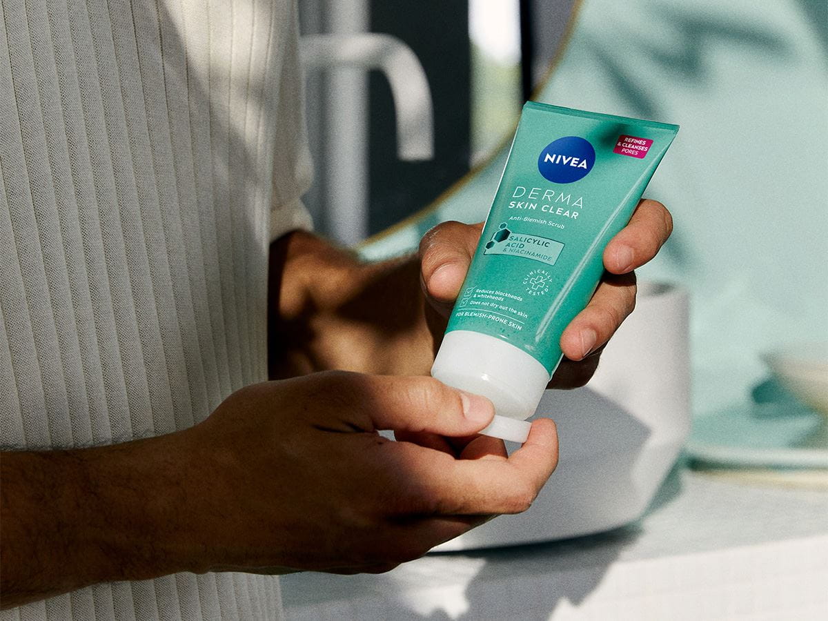ČISTICÍ PLEŤOVÝ PEELING DERMA SKIN CLEAR