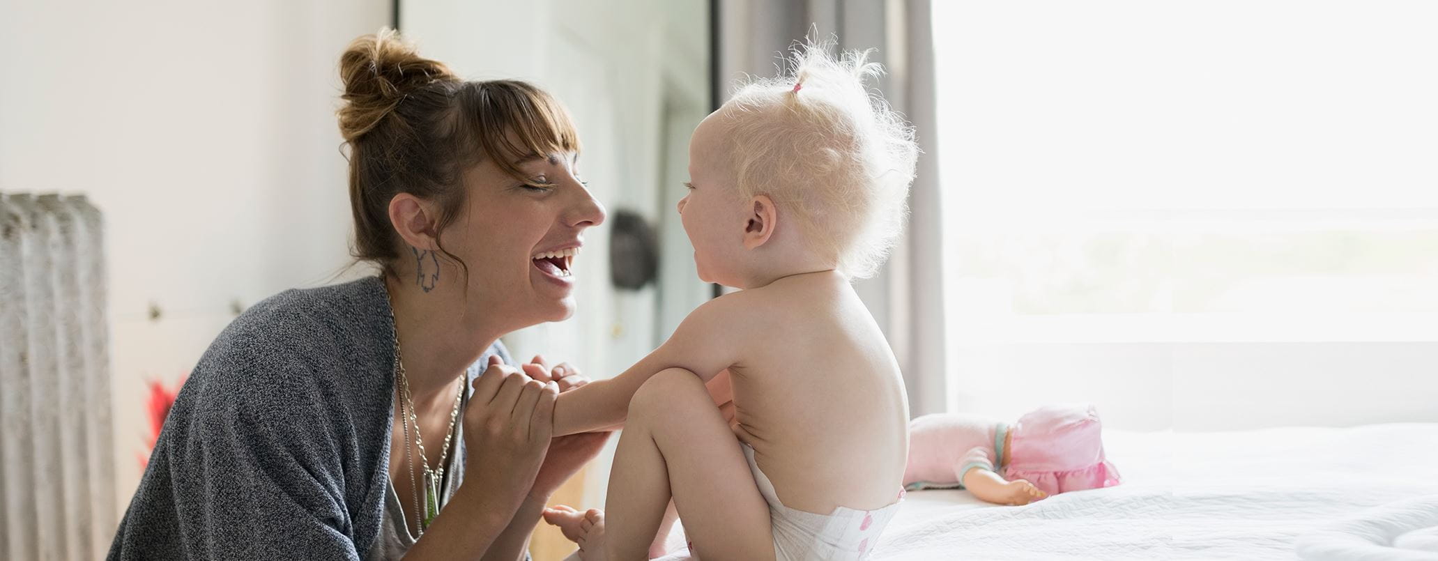 Baby: Haare und Nägel schneiden