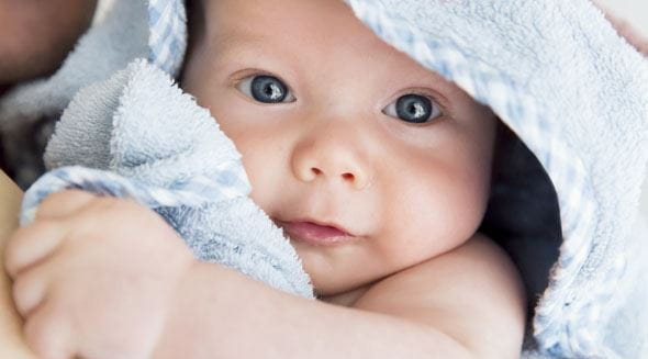 Babyakne: Was hilft bei Pusteln?