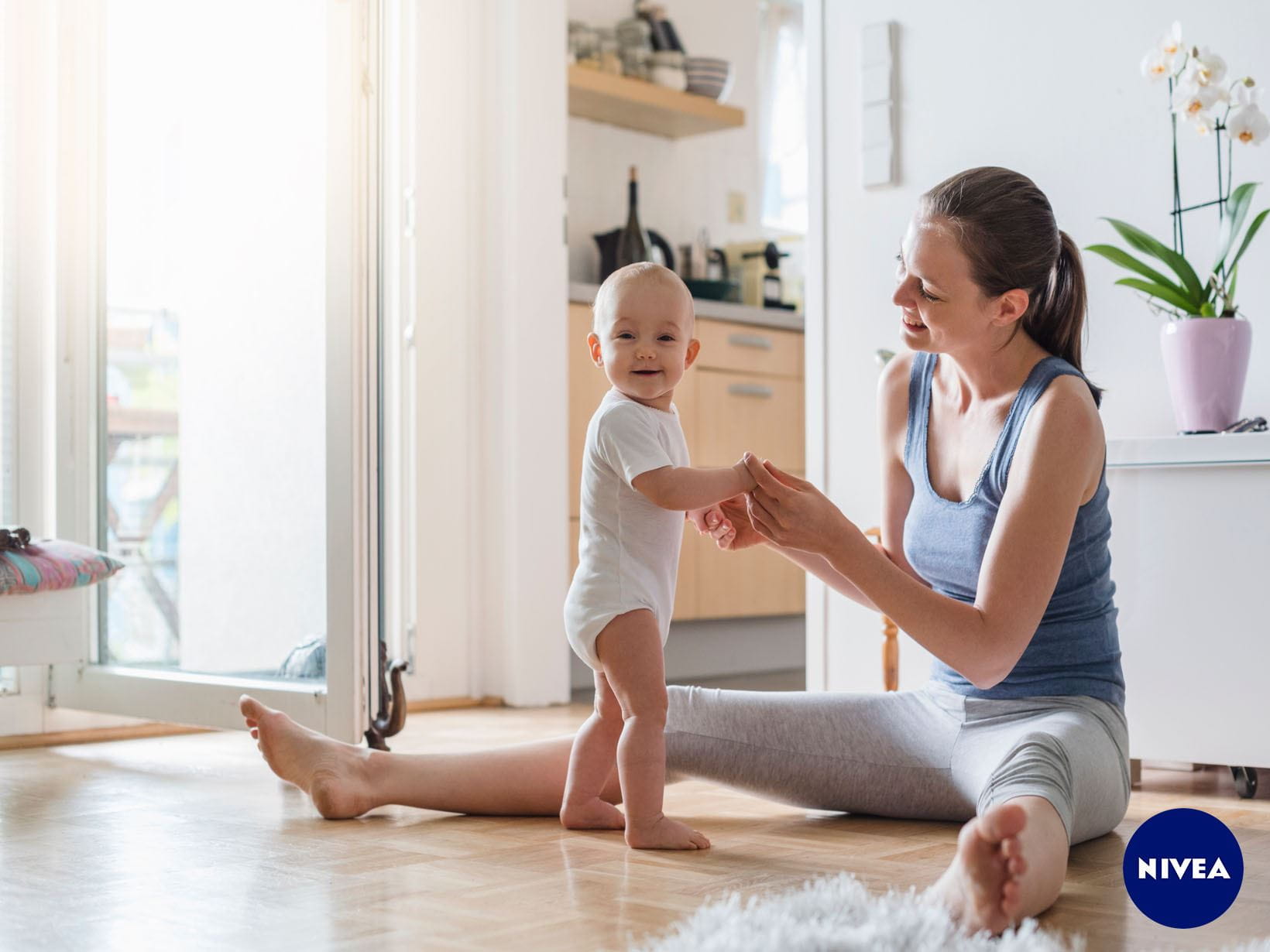 Babyentwicklung 12 Monat: Endlich auf eigenen Füßen stehen