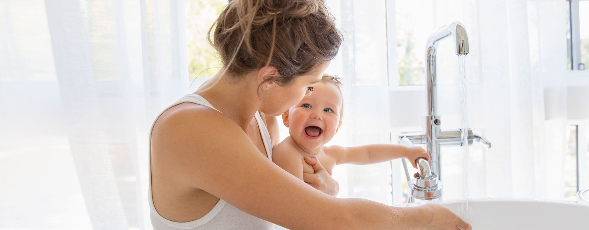 Babyhaare mit Babyshampoo richtig pflegen