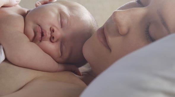 Die Entwicklung von Babys: 1. Monat Thumbnail