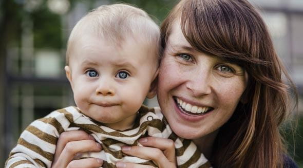 Die Entwicklung von Babys: 10. Monat